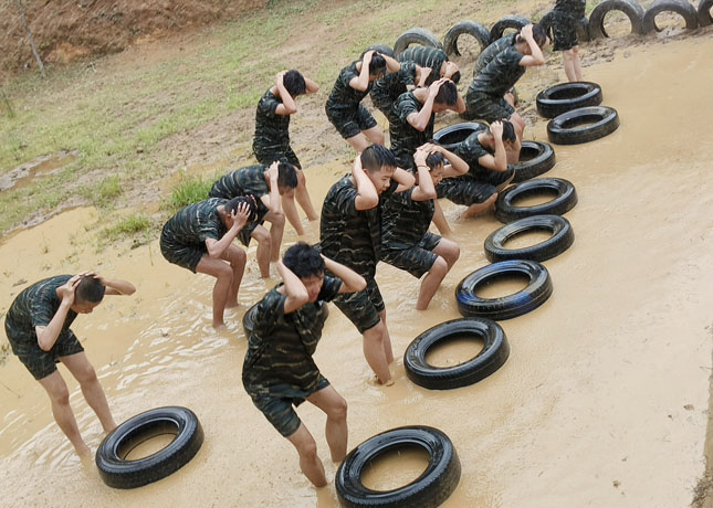 昆明军事夏令营 昆明军事夏令营