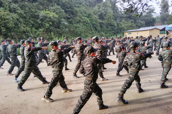 云南军事夏令营 云南军事夏令营