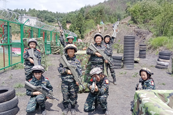 云南军事夏令营 云南军事夏令营