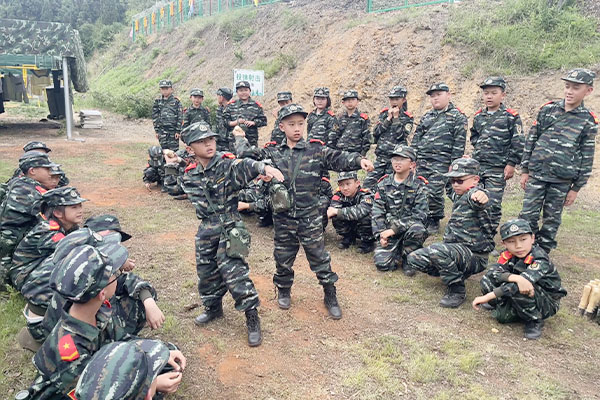 云南军事夏令营