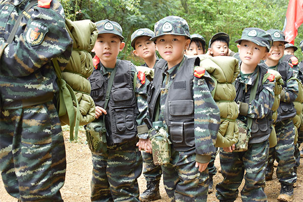 云南军事夏令营 云南军事夏令营