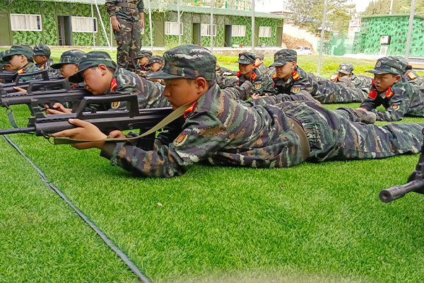昆明军事夏令营 昆明军事夏令营